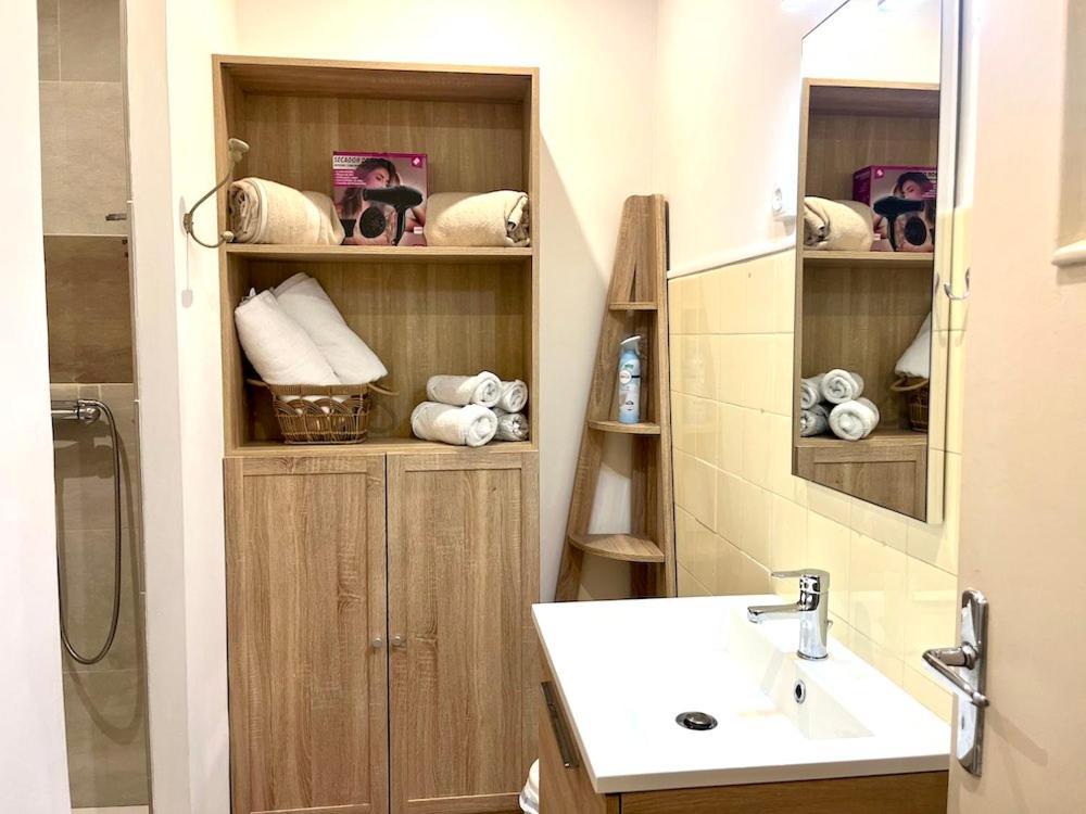 אקס-אן-פרובאנס Bel Appartement Lumineux Et Calme A 10Min A Pied Du Centre Aix Avec Parking Et Air Conditionne מראה חיצוני תמונה